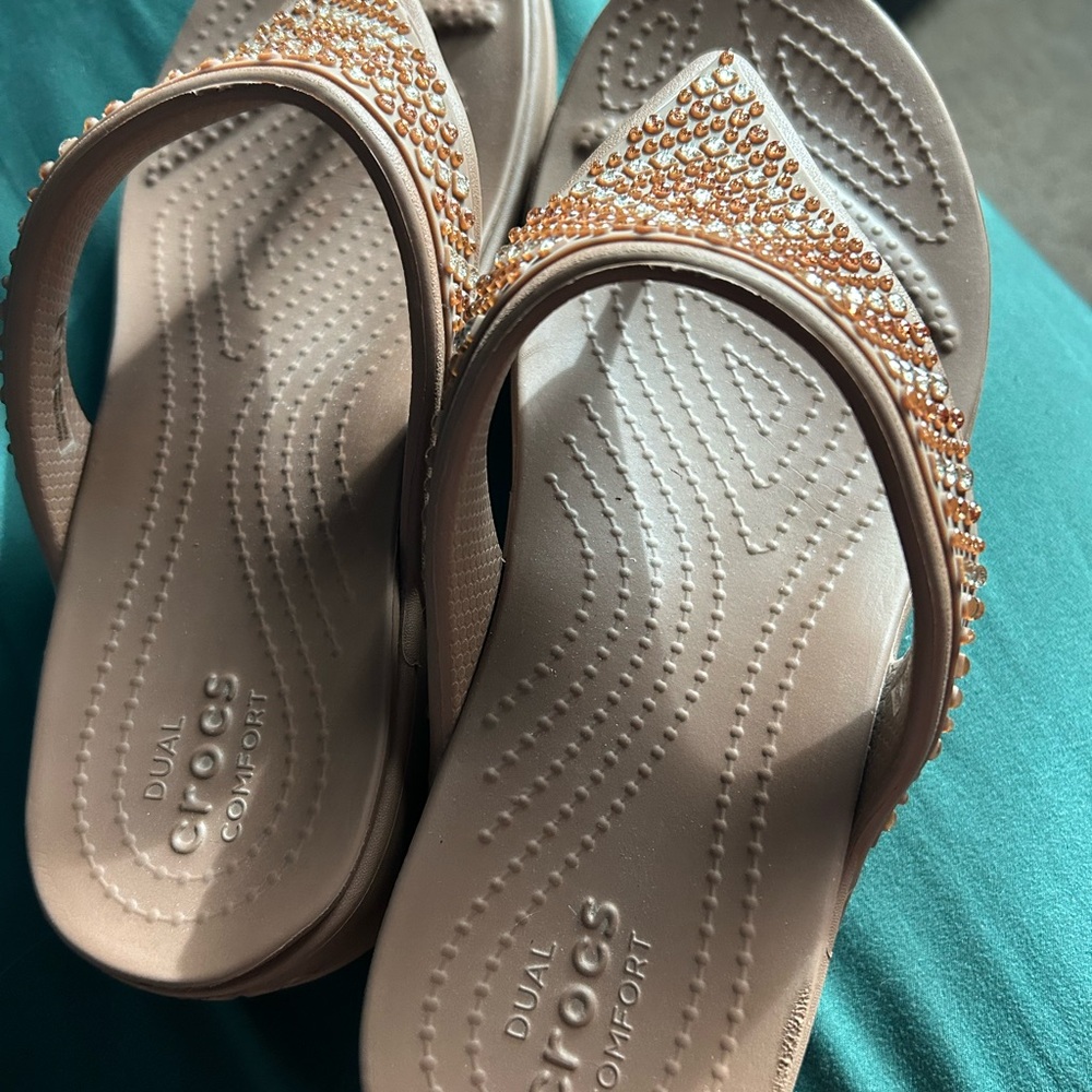 CROCS Brown Embellished Women's Sandals - Picture 7 of 7